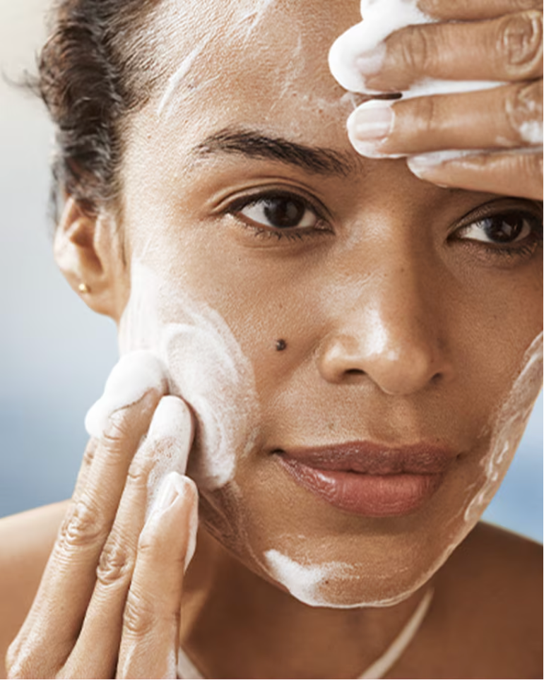 The Essence Foaming Cleanser