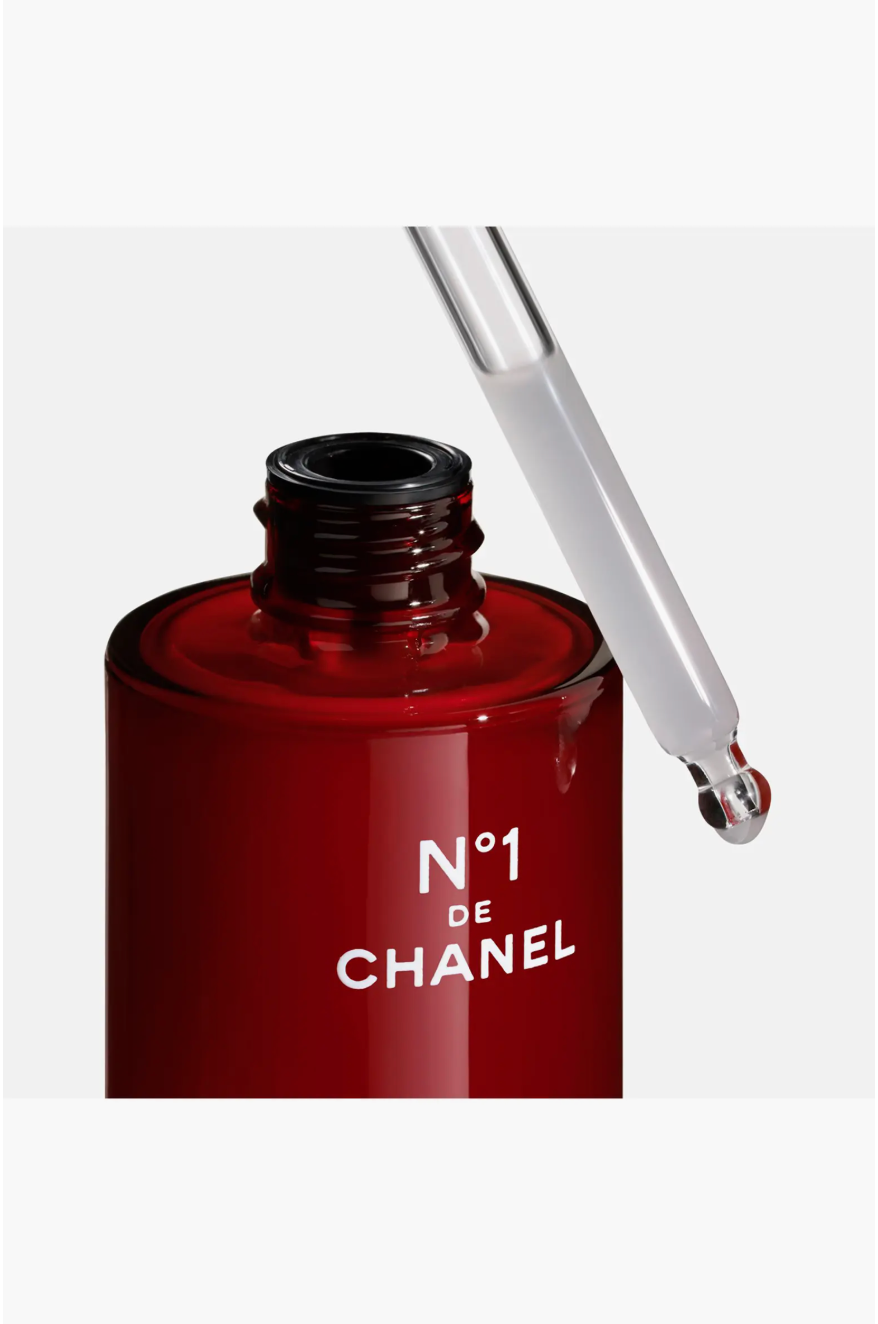 N°1 DE CHANEL REVITALIZING SERUM Smoothes - Illuminates - Targets Signs of Aging unbox