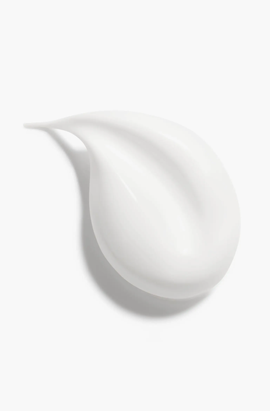 UV ESSENTIEL Complete UV Protection Broad Spectrum SPF 50 Sunscreen