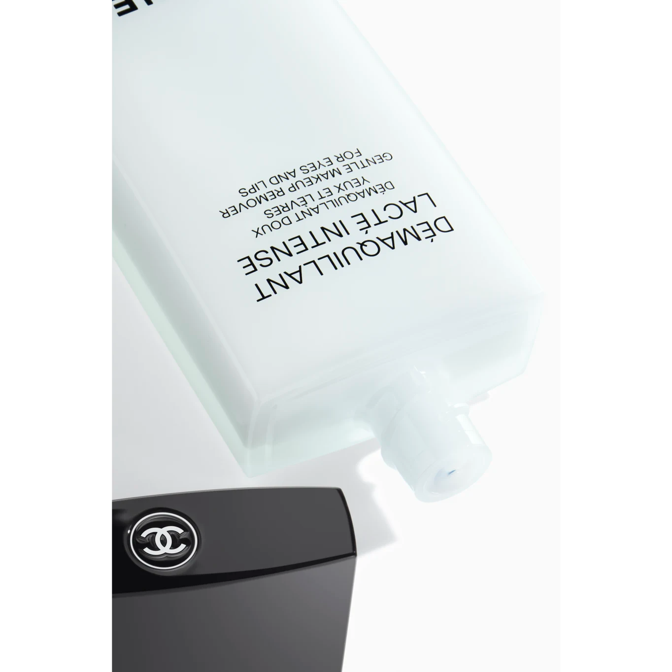 Chanel DÉMAQUILLANT LACTÉ INTENSE Gentle Makeup Remover for Eyes and Lips