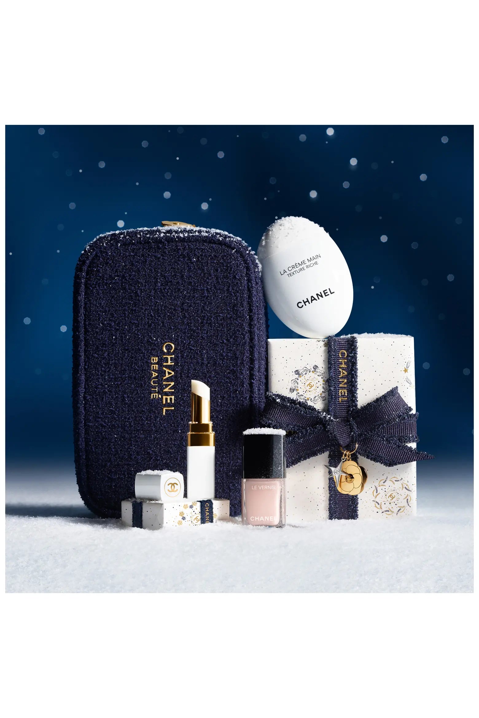 COVETED ESSENTIALS Beauty Set